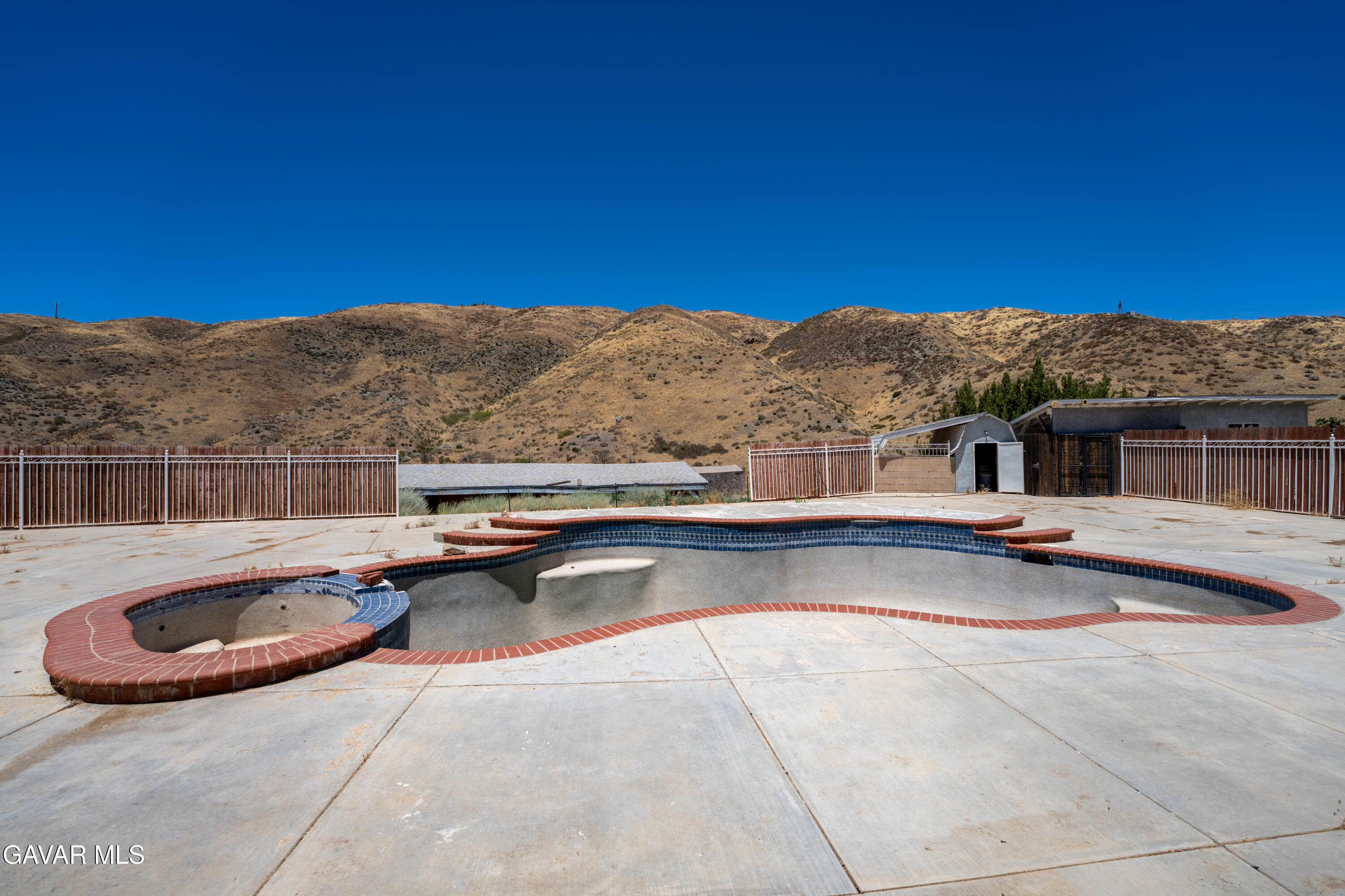 6221 Elizabeth Lake Road Leona Valley, CA 93551 - Photo 28 of 37 28