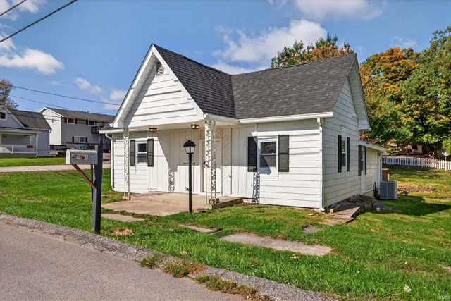 $249,000 | 220 South 2nd Street, Ellettsville, IN 47429
