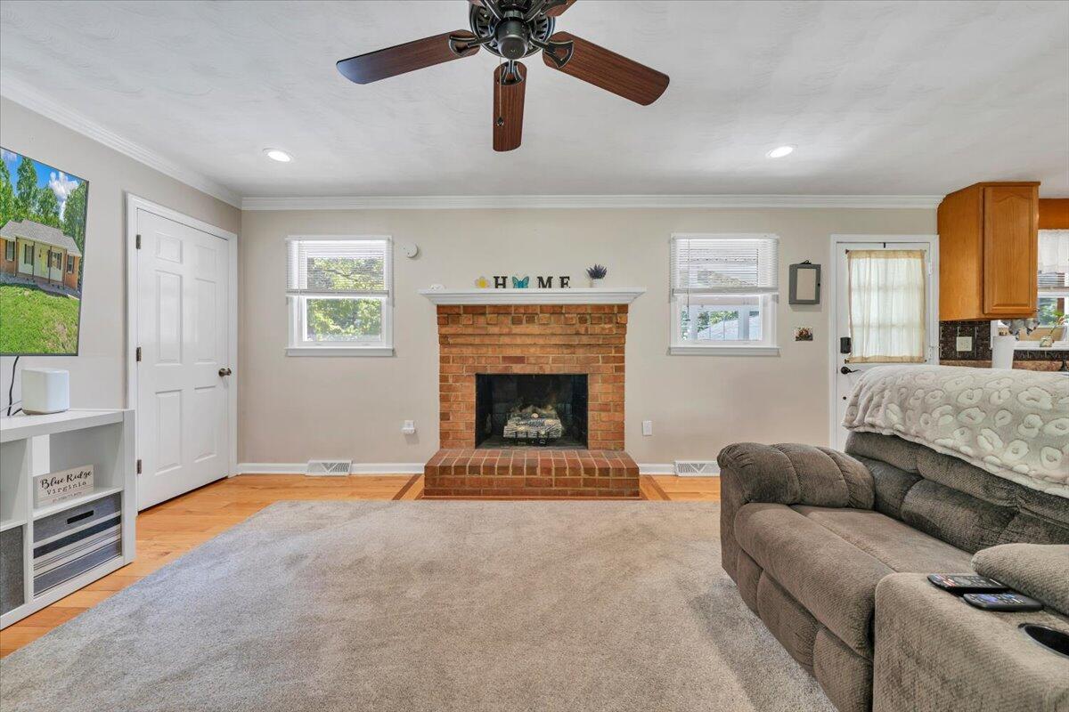 771 Oak Drive Blue Ridge, VA 24064 - Photo 24 of 68 23-MIB09600