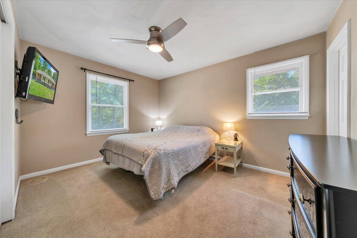 771 Oak Drive Blue Ridge, VA 24064 - Photo 29 of 68 29-MIB09633