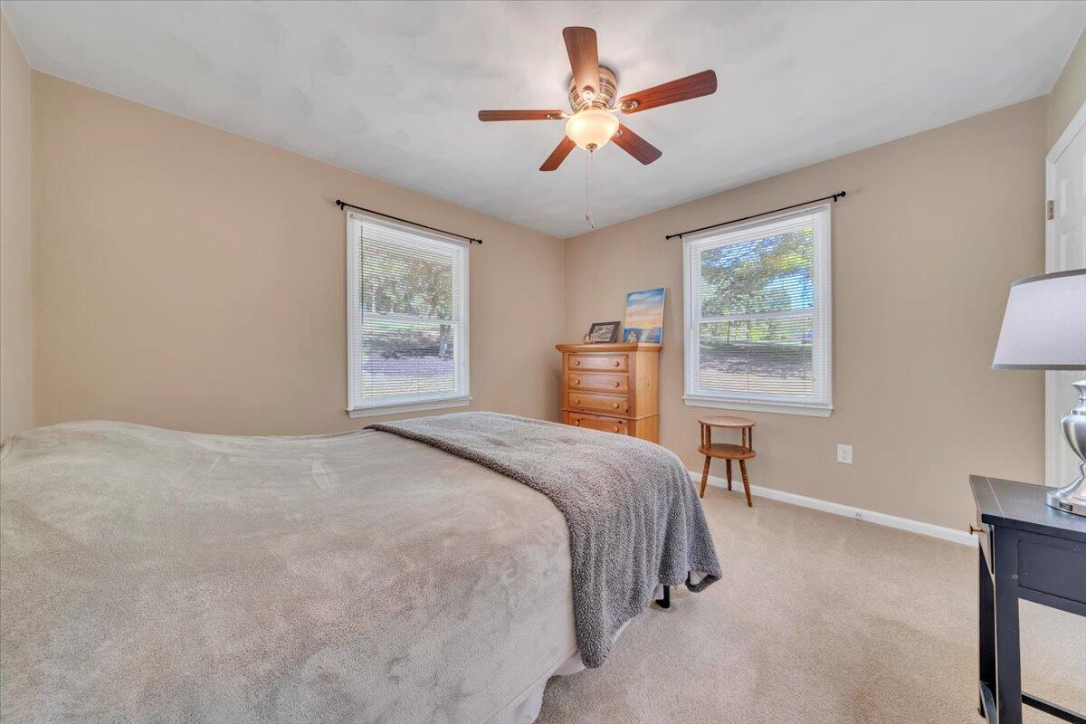 771 Oak Drive Blue Ridge, VA 24064 - Photo 36 of 68 37-MIB09627