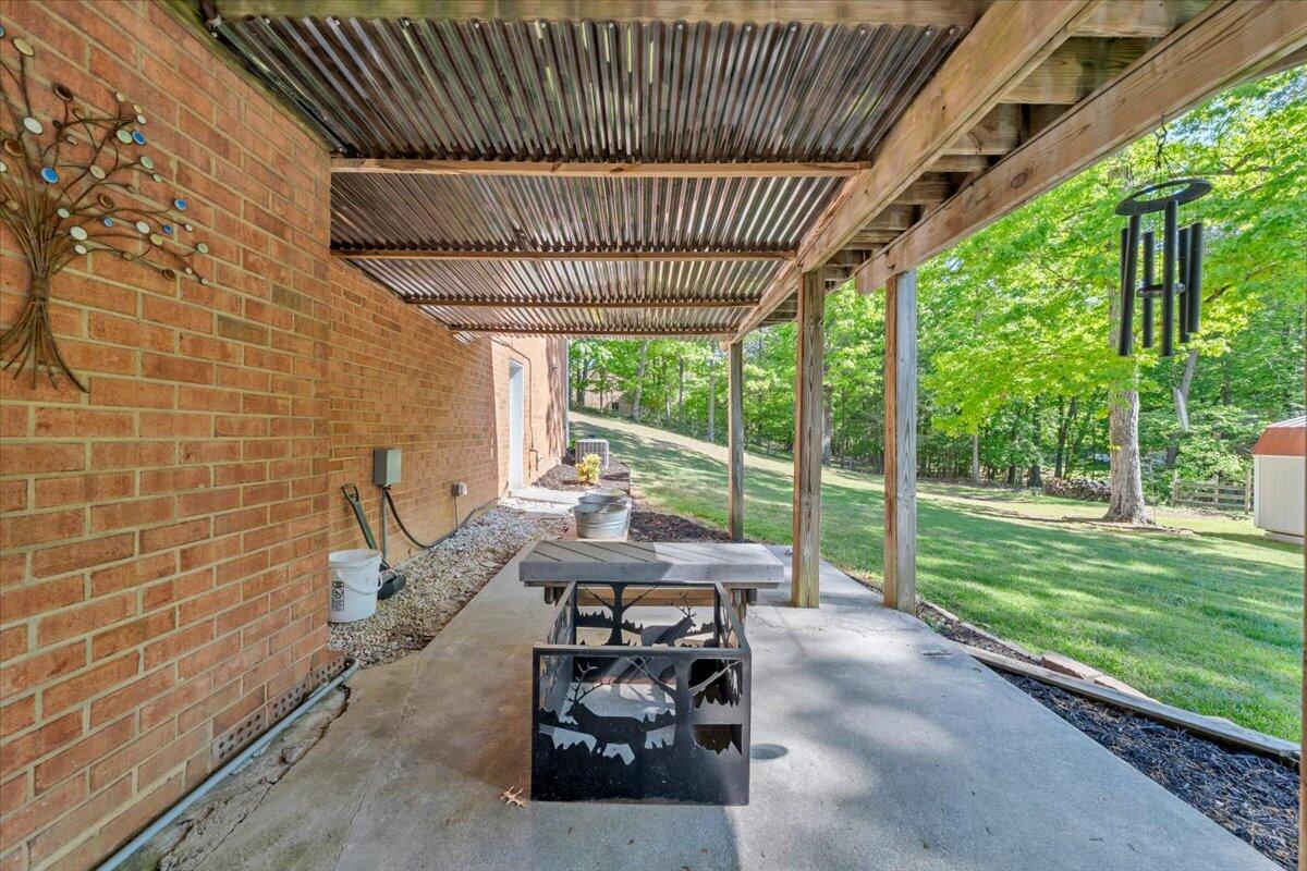771 Oak Drive Blue Ridge, VA 24064 - Photo 58 of 68 62-MIB09741