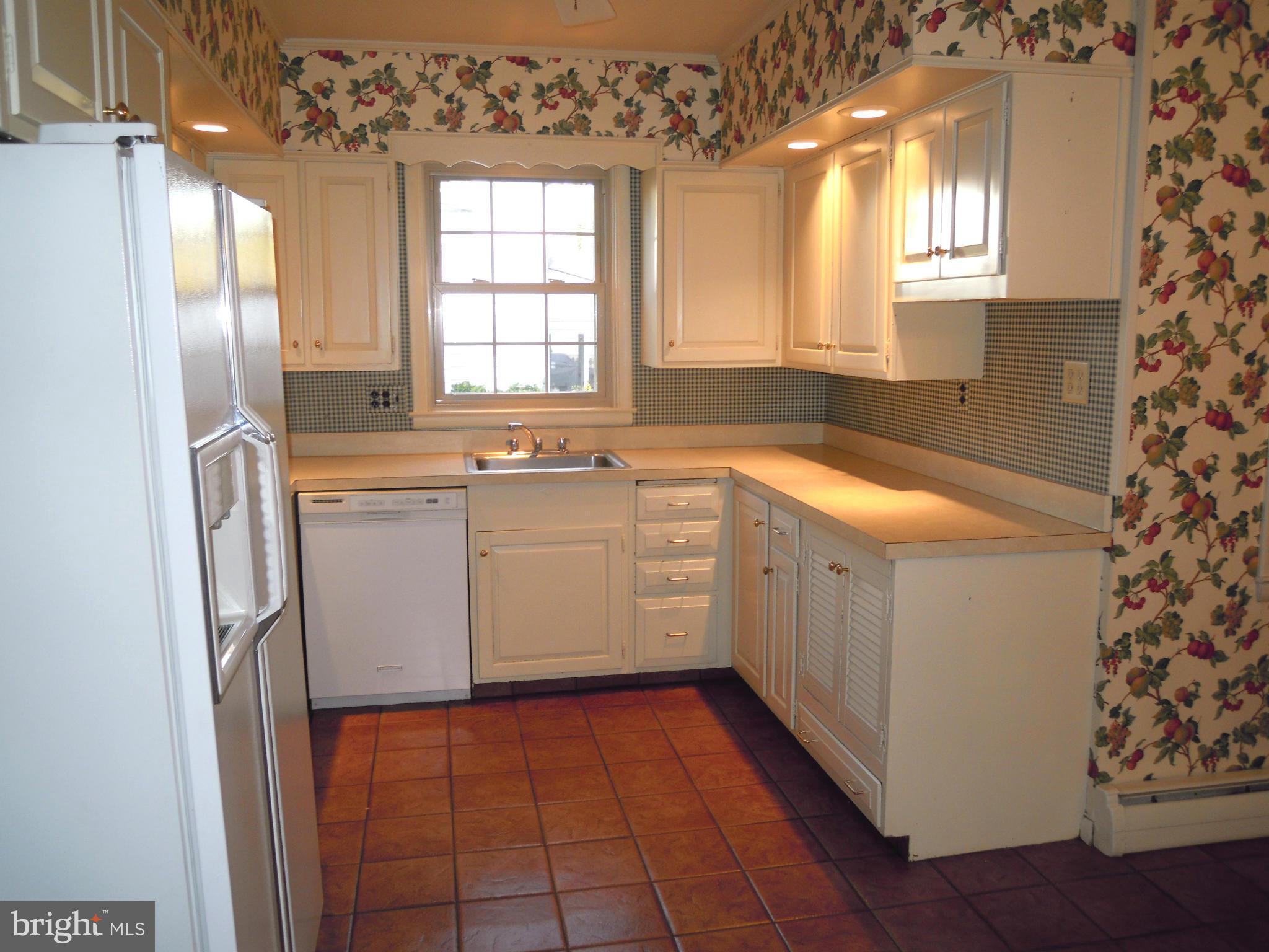 1515 Jeffers Road Baltimore, MD 21204 - Photo 2 of 23 Kitchen