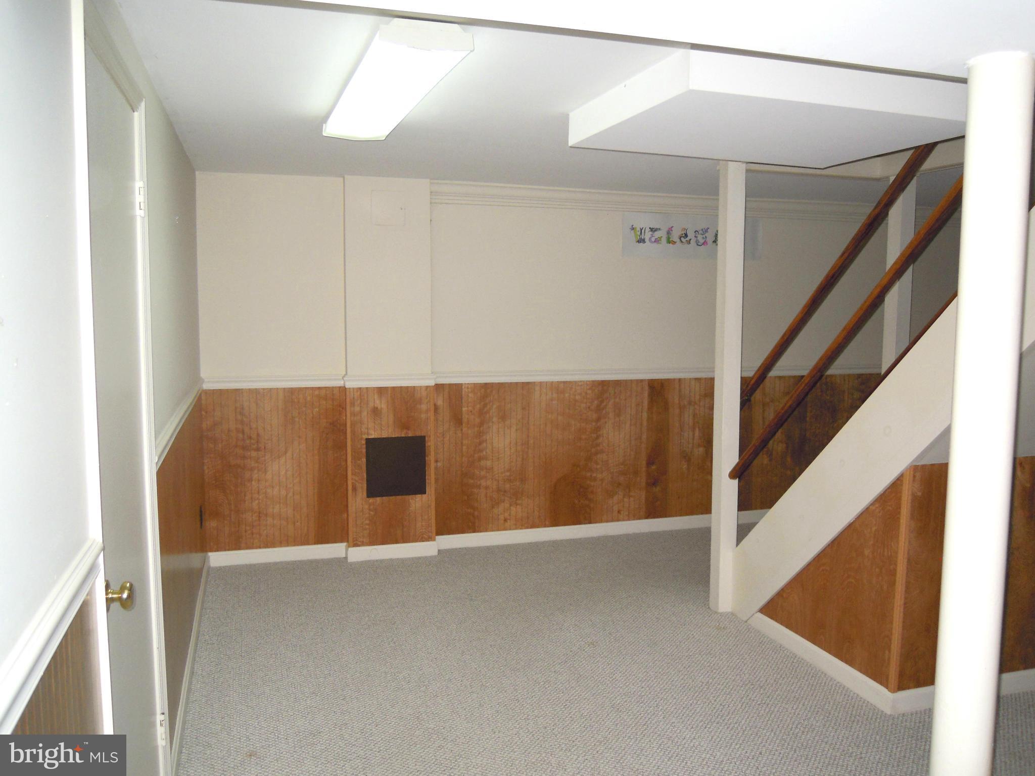 1515 Jeffers Road Baltimore, MD 21204 - Photo 20 of 23 Family Room