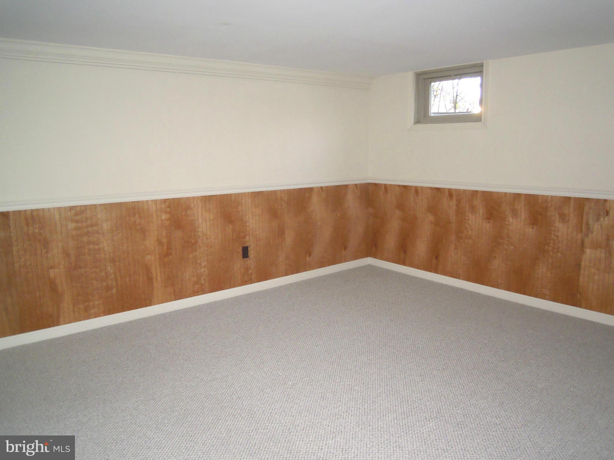 1515 Jeffers Road Baltimore, MD 21204 - Photo 21 of 23 Family Room