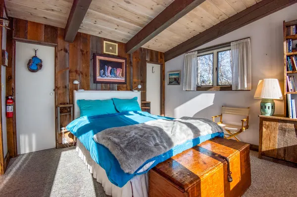 $2,000 | 36 Hoffman's Drive, Franconia, NH 03580