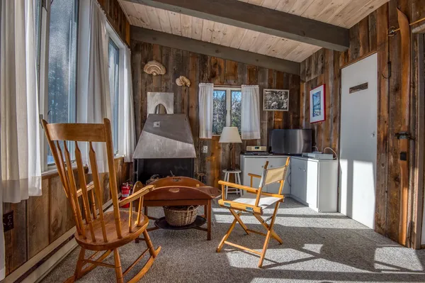 $2,000 | 36 Hoffman's Drive, Franconia, NH 03580