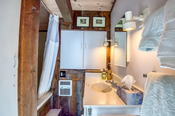 $2,000 | 36 Hoffman's Drive, Franconia, NH 03580