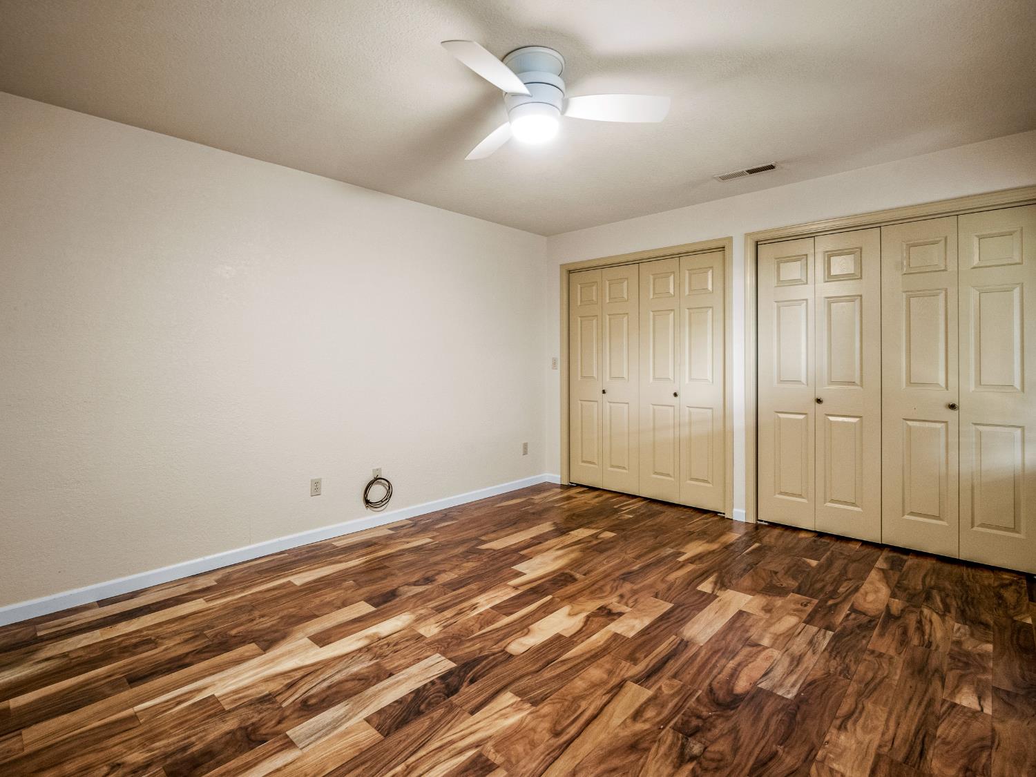 2401 Roxana Street Placerville, CA 95667 - Photo 18 of 45 a view of empty room with ceiling fan