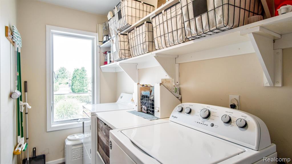 5572 Lange Road Howell, MI 48843 - Photo 12 of 32