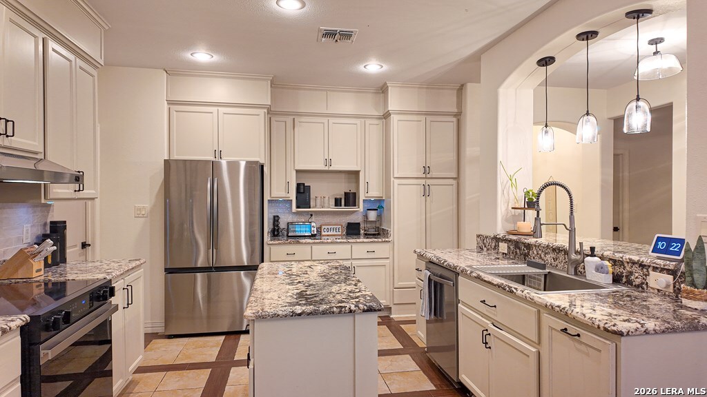 615 Trinity Street Eagle Pass, TX 78852 - Photo 18 of 43