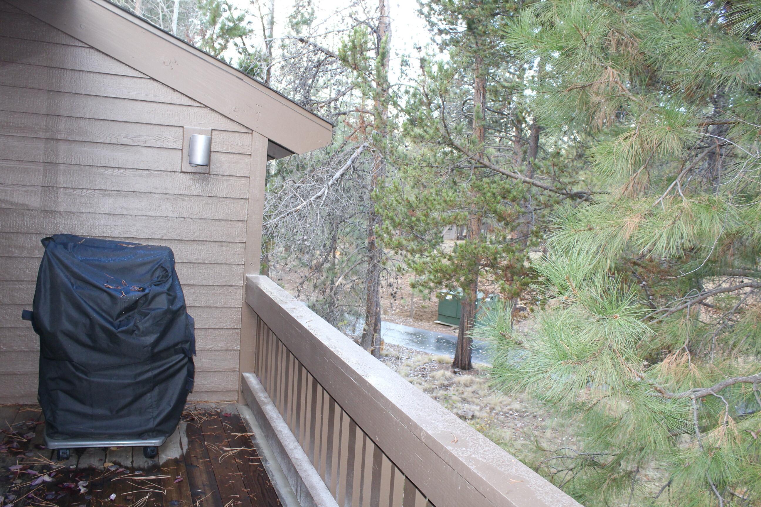 57385 Beaver Ridge Loop, Unit 36C2 Sunriver, OR 97707 - Photo 15 of 21 16-Backdeck-R36