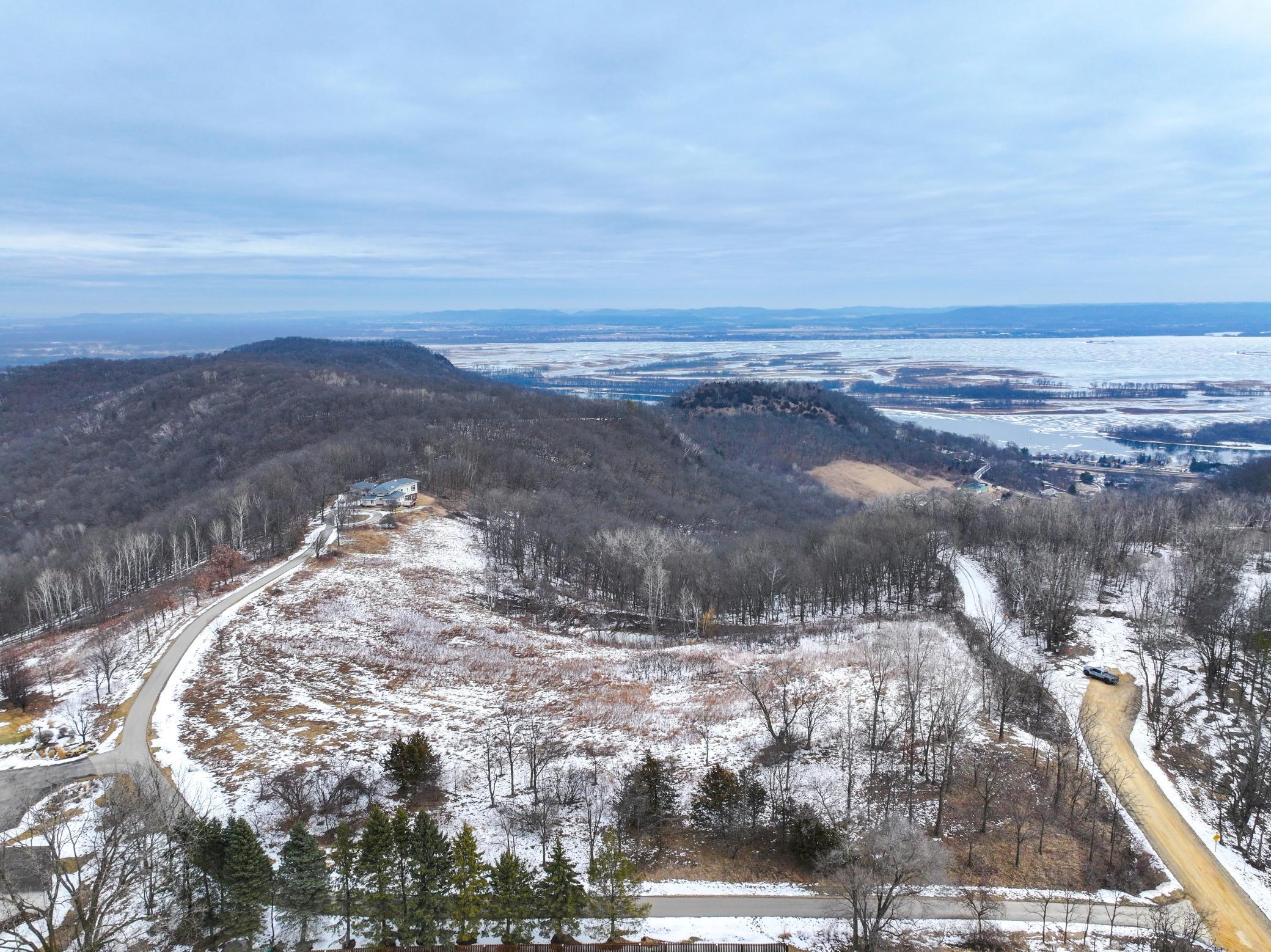 46180 Oak Hill Road La Crescent, MN 55947 - Photo 3 of 96