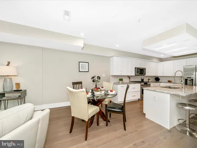 $3,900 | 1826 Independence Avenue Southeast, Unit 4, Washington, DC 20003