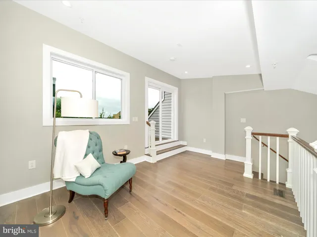 $3,900 | 1826 Independence Avenue Southeast, Unit 4, Washington, DC 20003