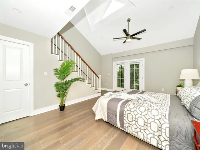 $3,900 | 1826 Independence Avenue Southeast, Unit 4, Washington, DC 20003