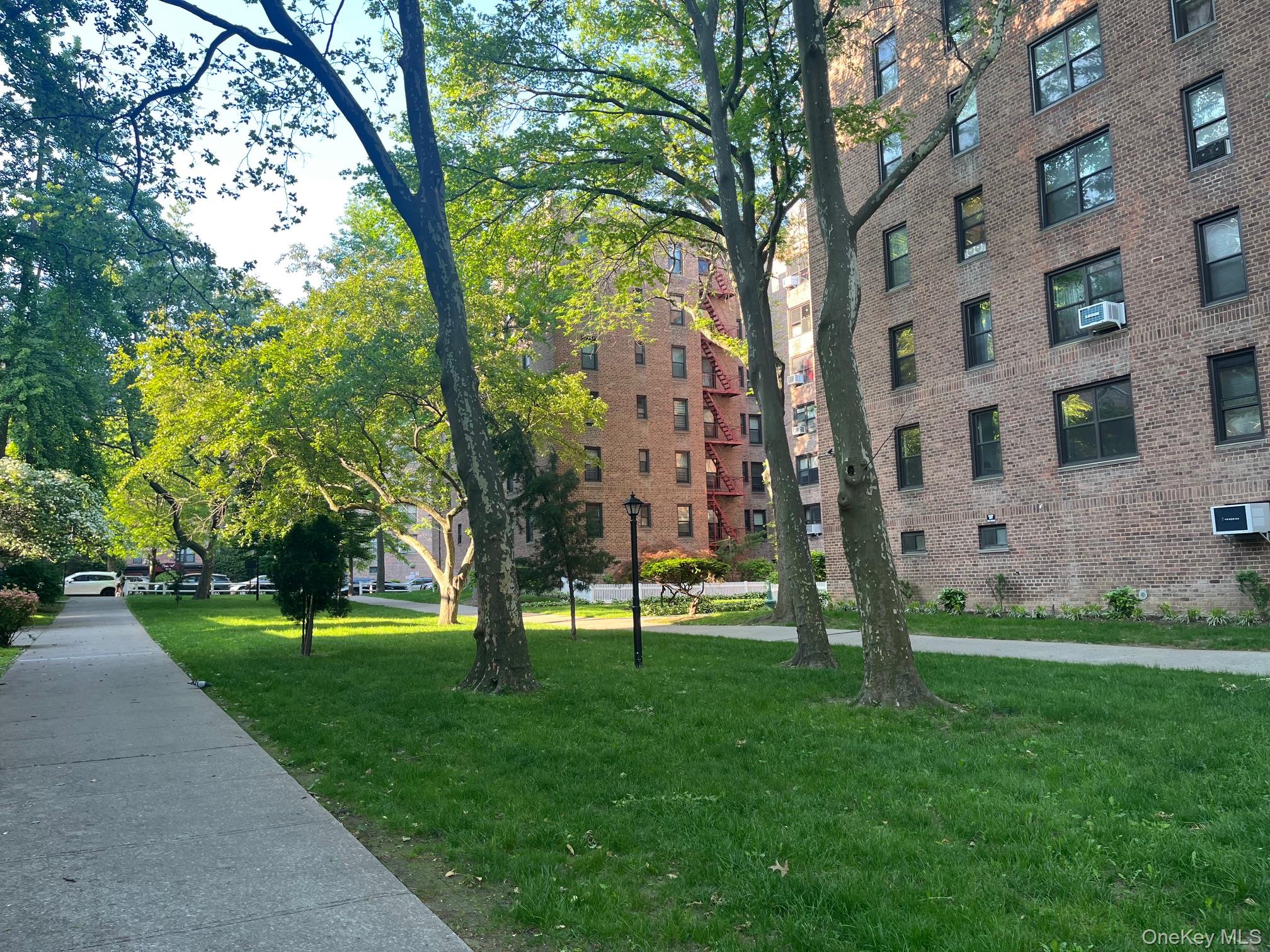 83-20 98th Street, Unit 4E Queens, NY 11421 - Photo 1 of 1