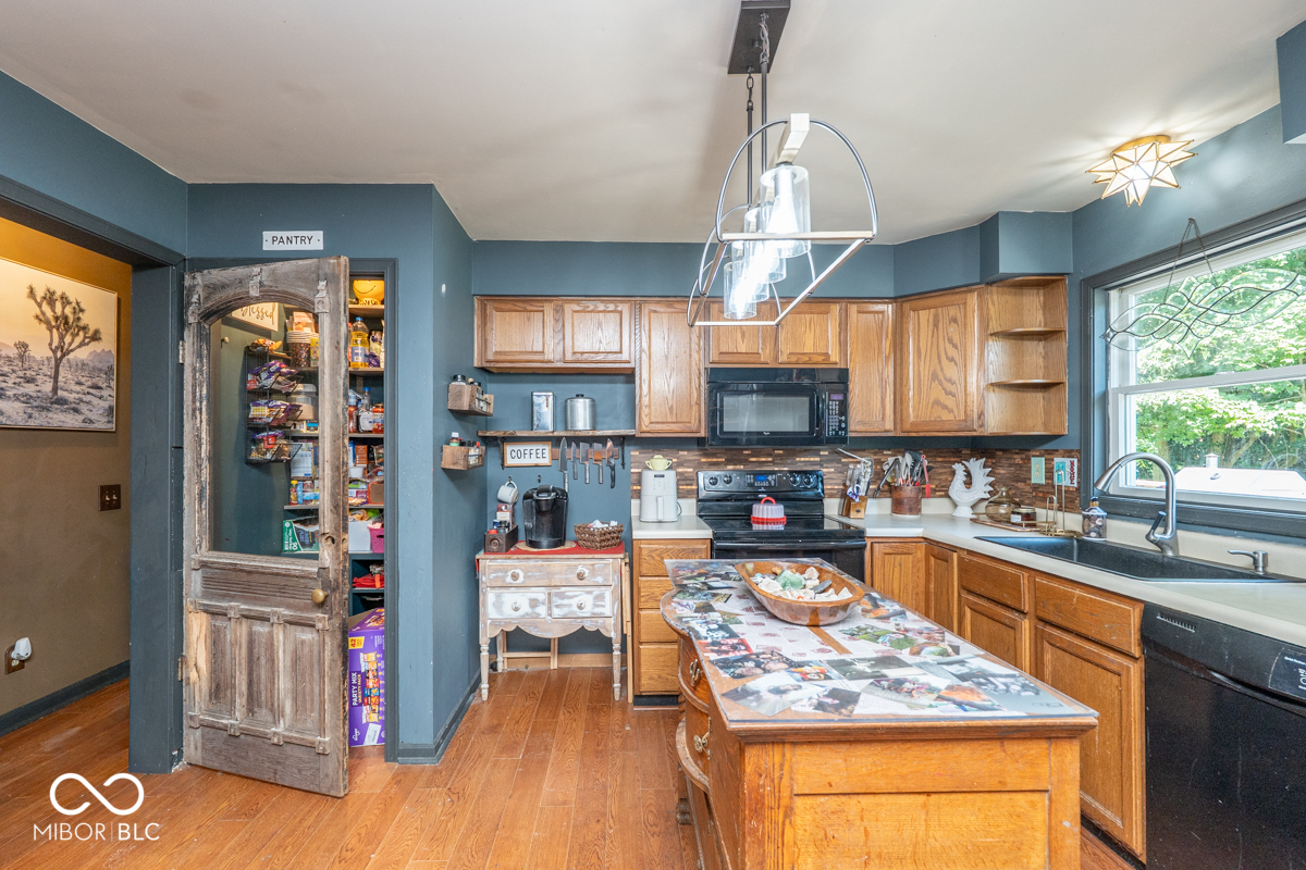 7334 West Reformatory Road Fortville, IN 46040 - Photo 9 of 27 Gallery Image 9
