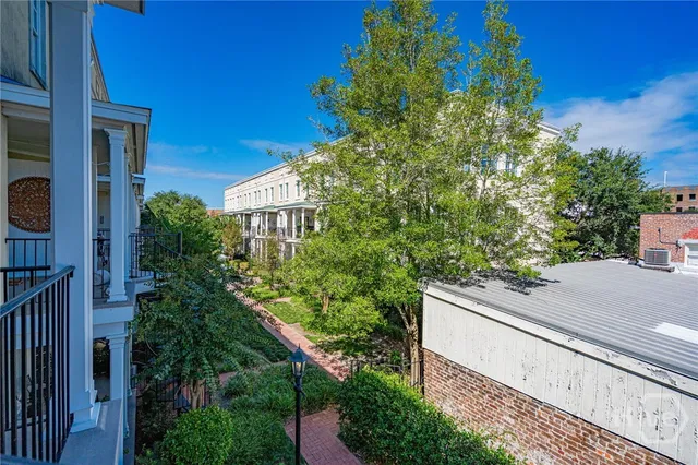 $765,000 | 304 West Jones Street, Savannah, GA 31401