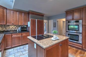 5921 Highfield Road St. Louis, MO 63109 - Photo 10 of 47 Gallery Image 10