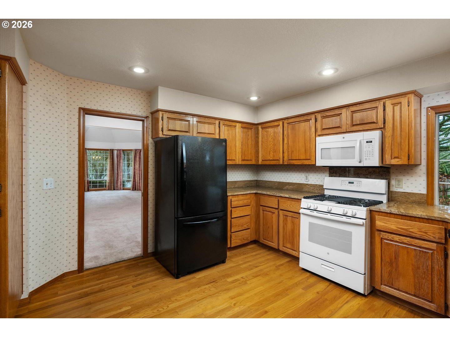 14155 Southwest 97th Place Portland, OR 97224 - Photo 13 of 40 Kitchen