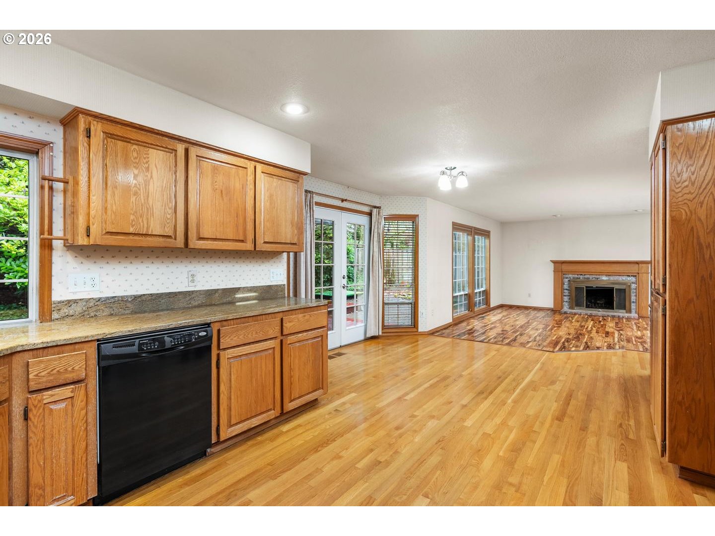 14155 Southwest 97th Place Portland, OR 97224 - Photo 14 of 40 Kitchen
