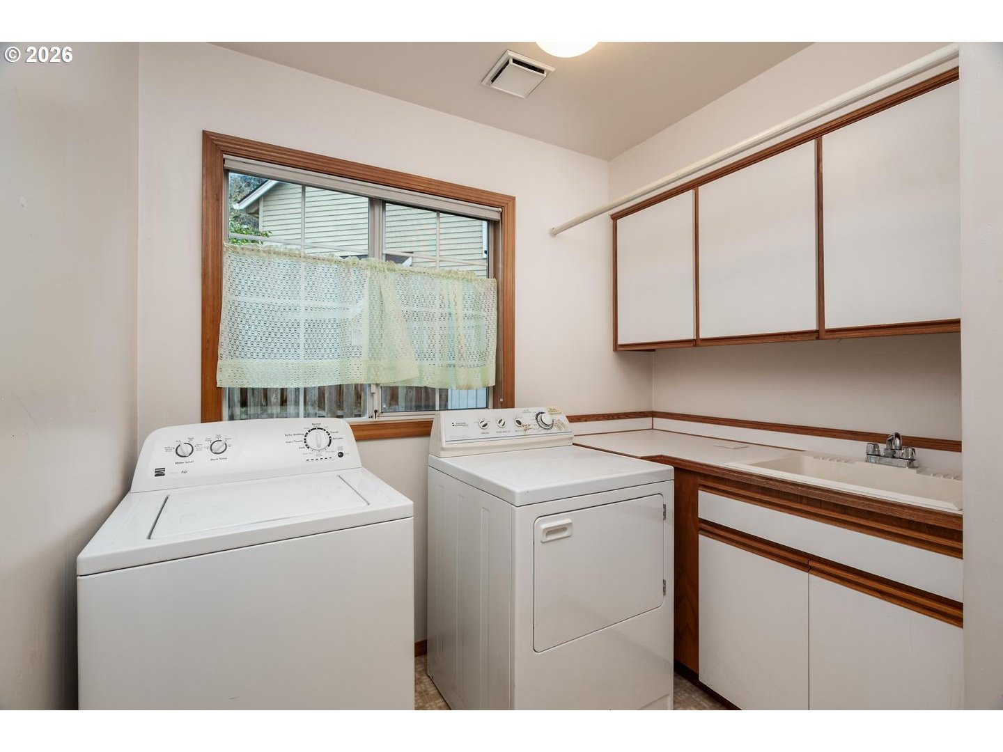 14155 Southwest 97th Place Portland, OR 97224 - Photo 21 of 40 Laundry