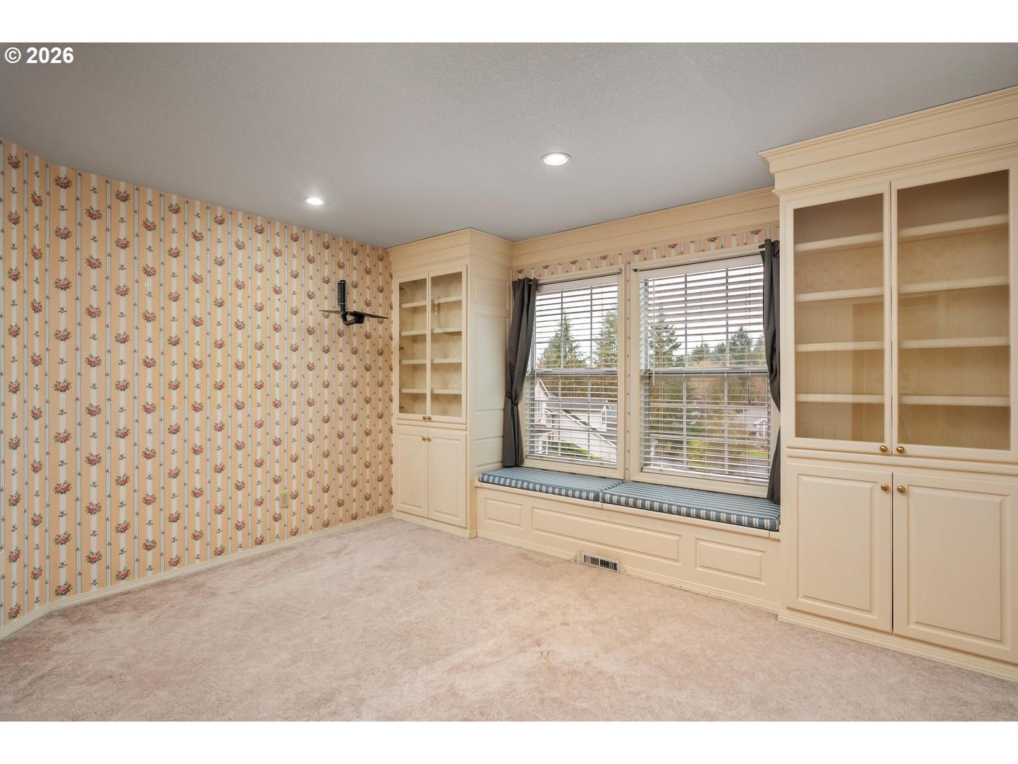 14155 Southwest 97th Place Portland, OR 97224 - Photo 29 of 40 Bedroom