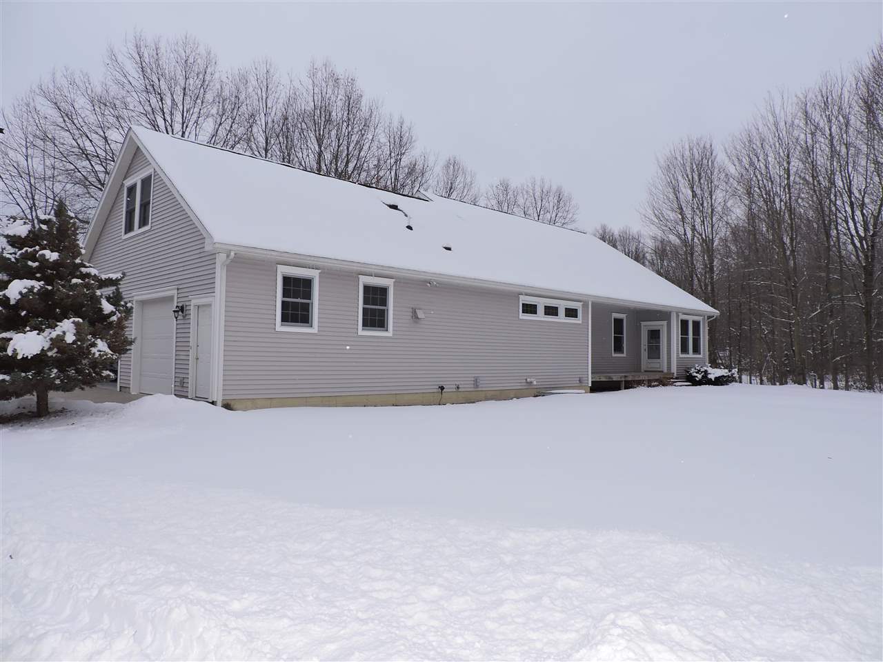 5319 North Shore Road Pinconning, MI 48650 - Photo 3 of 52 Gallery Image 3