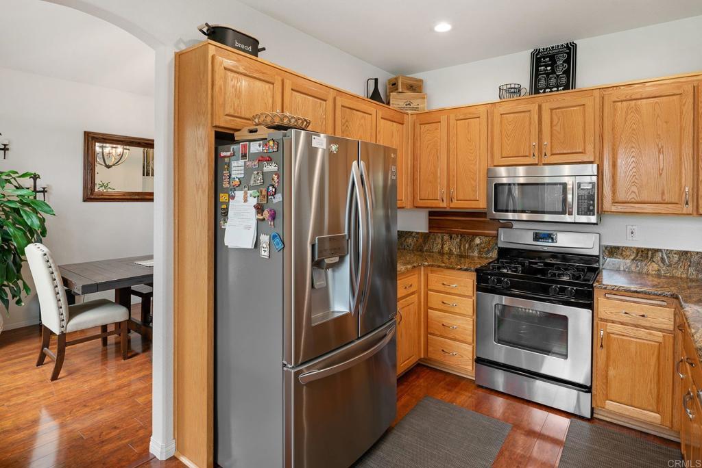 241 Muirfield Way San Marcos, CA 92069 - Photo 13 of 52