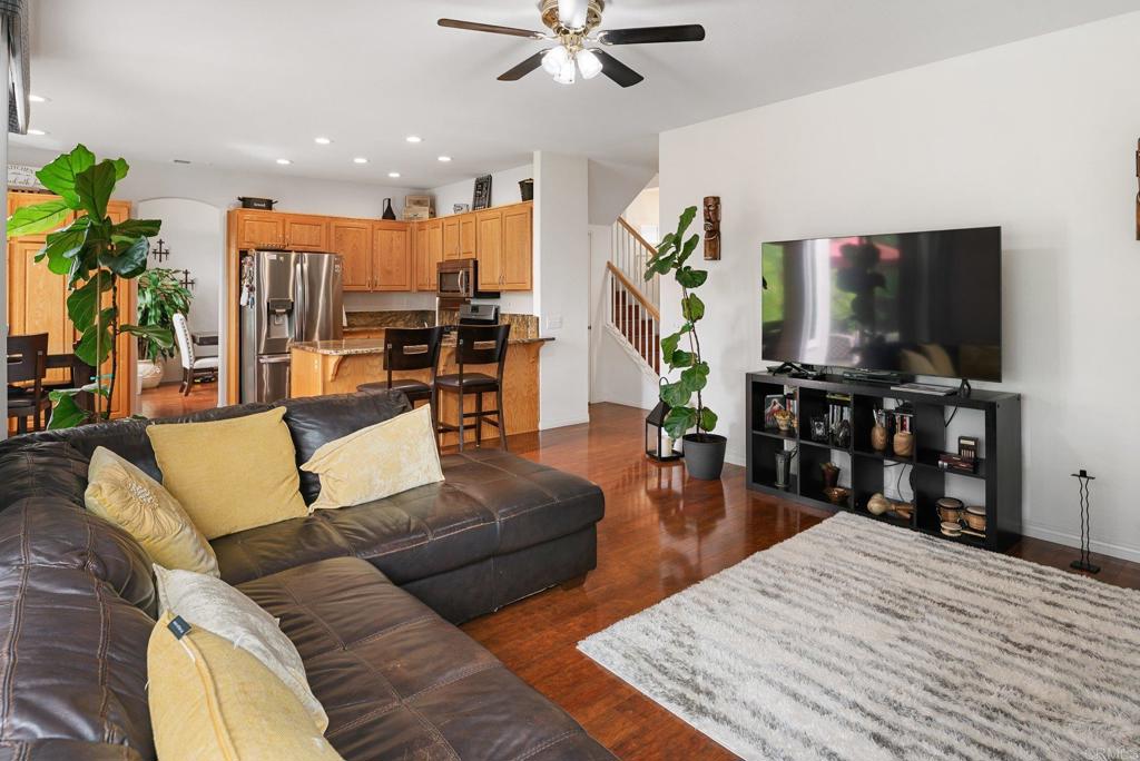 241 Muirfield Way San Marcos, CA 92069 - Photo 18 of 52