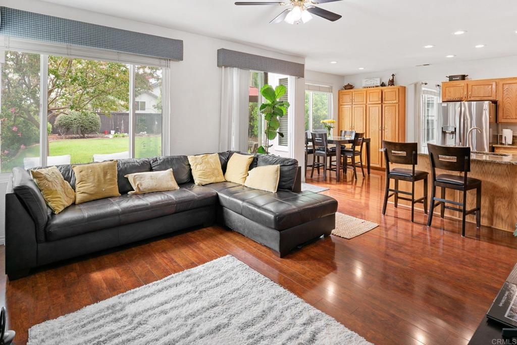 241 Muirfield Way San Marcos, CA 92069 - Photo 3 of 52