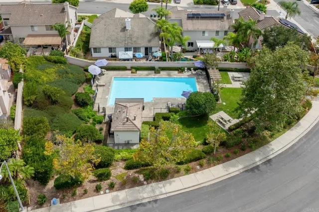 $1,099,999 | 241 Muirfield Way, San Marcos, CA 92069