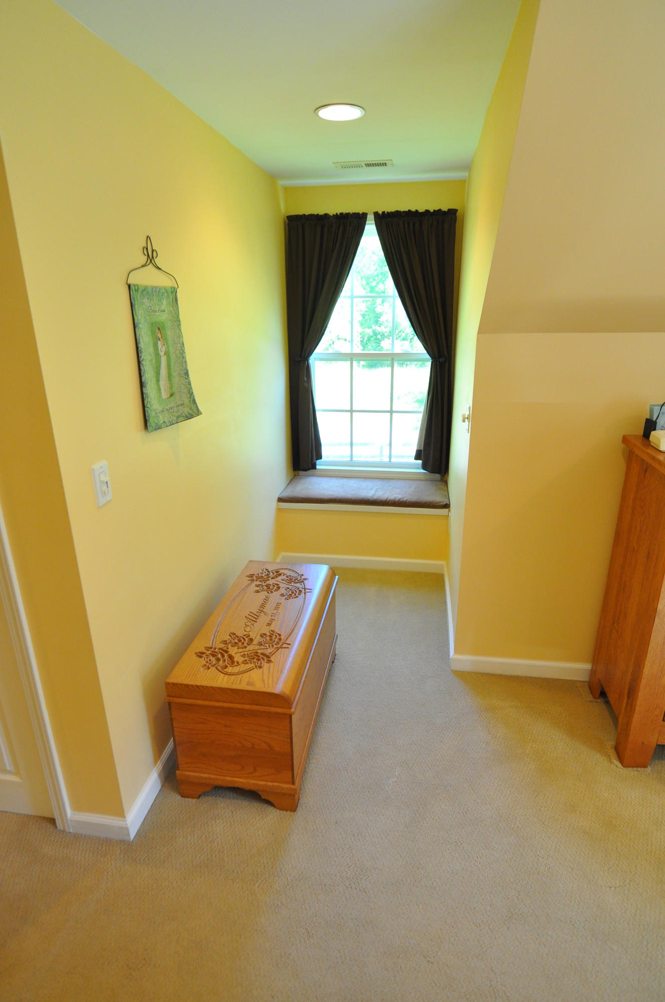 684 Mountain Valley Road Buchanan, VA 24066 - Photo 20 of 37 Master Bedroom Upper-Window Seat