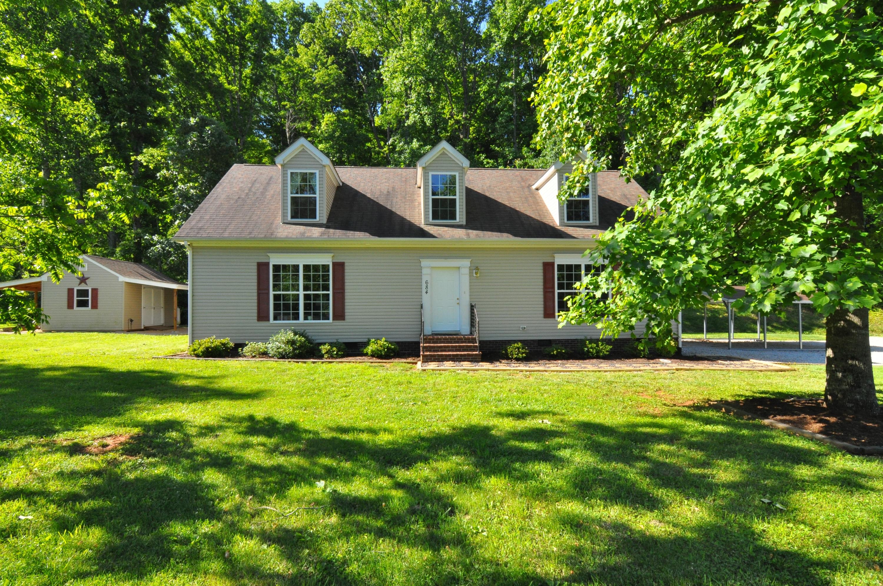 684 Mountain Valley Road Buchanan, VA 24066 - Photo 31 of 37 Front Main