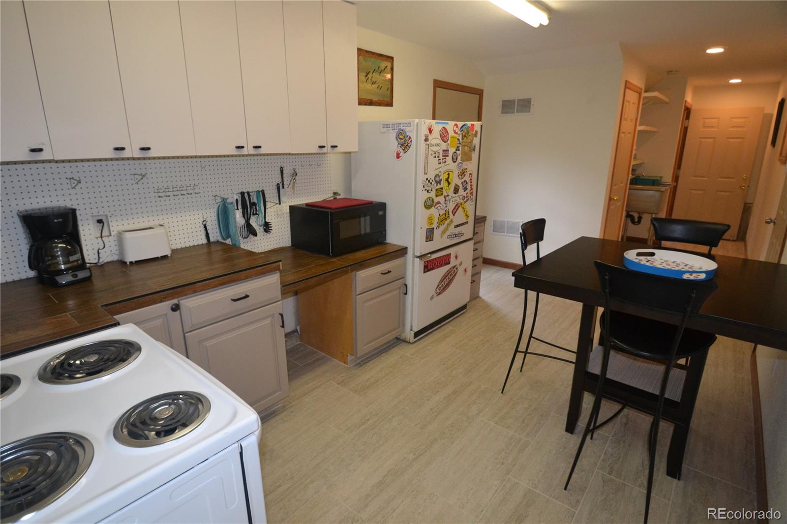 8840 South Hillview Road Morrison, CO 80465 - Photo 27 of 35 Gallery Image 27