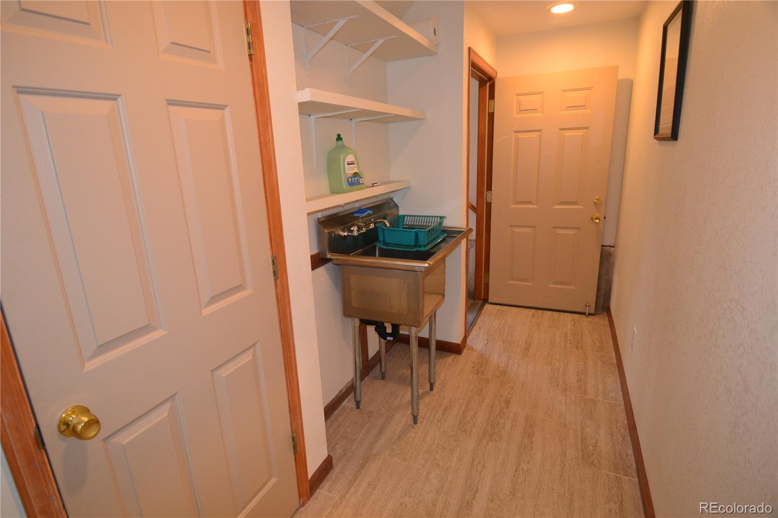 8840 South Hillview Road Morrison, CO 80465 - Photo 28 of 35 Gallery Image 28