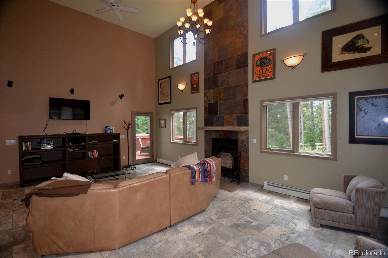 8840 South Hillview Road Morrison, CO 80465 - Photo 4 of 35 Gallery Image 4