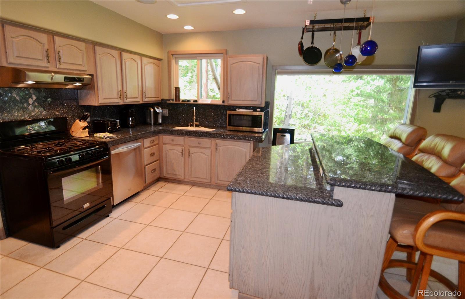 8840 South Hillview Road Morrison, CO 80465 - Photo 6 of 35 Gallery Image 6