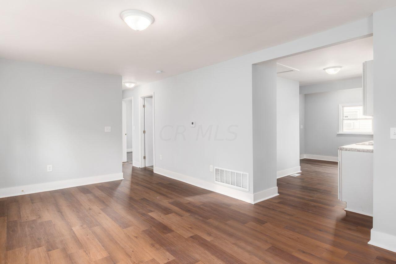 2549 Howey Road Columbus, OH 43211 - Photo 5 of 28 g_howey_rd-17