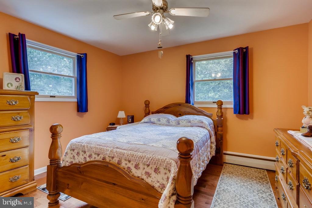 8446 Bussenius Road Pasadena, MD 21122 - Photo 12 of 33 Gallery Image 12