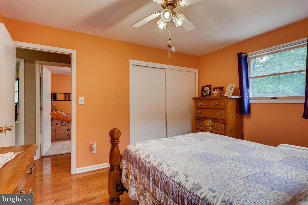 8446 Bussenius Road Pasadena, MD 21122 - Photo 13 of 33 Gallery Image 13
