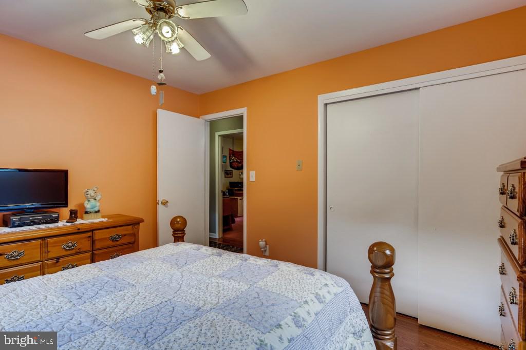8446 Bussenius Road Pasadena, MD 21122 - Photo 15 of 33 Gallery Image 15