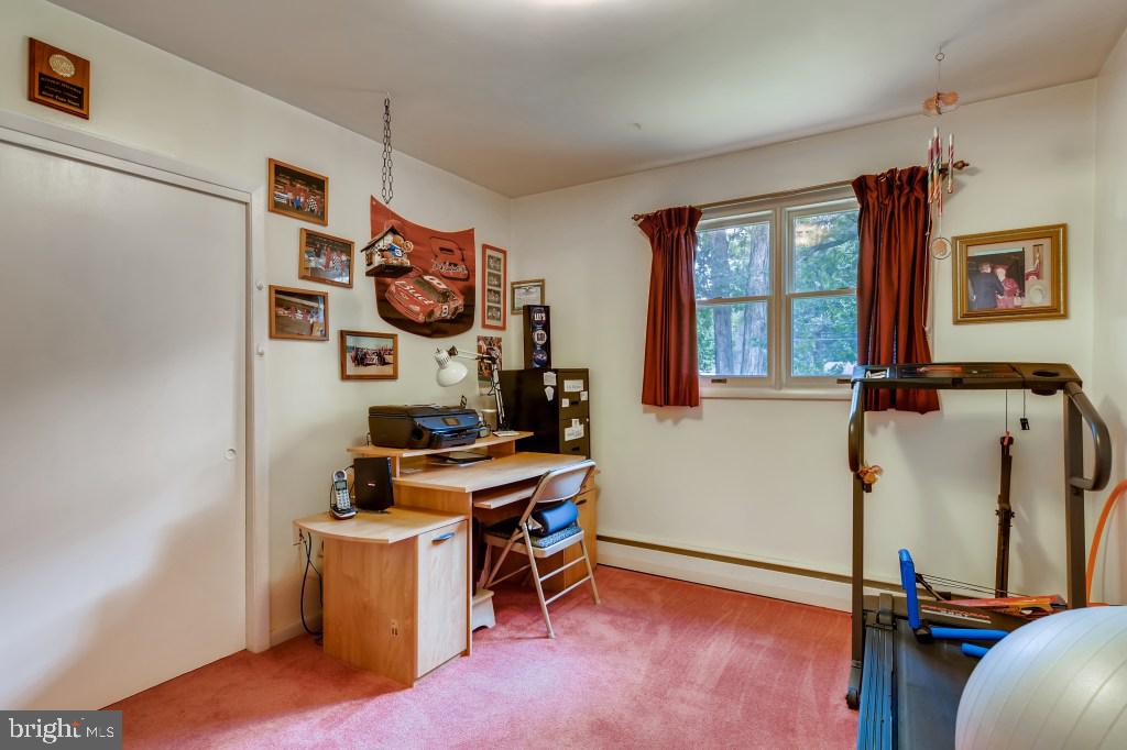 8446 Bussenius Road Pasadena, MD 21122 - Photo 19 of 33 Gallery Image 19
