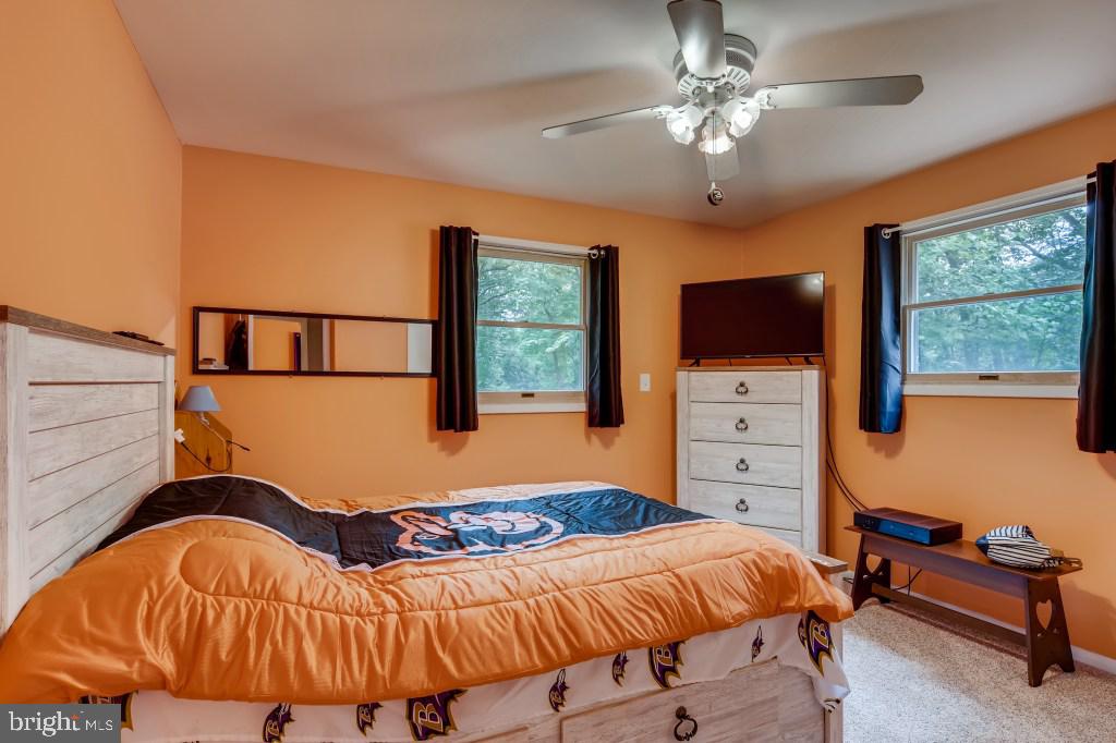 8446 Bussenius Road Pasadena, MD 21122 - Photo 21 of 33 Gallery Image 21