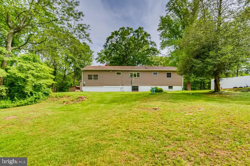 8446 Bussenius Road Pasadena, MD 21122 - Photo 26 of 33 Gallery Image 26