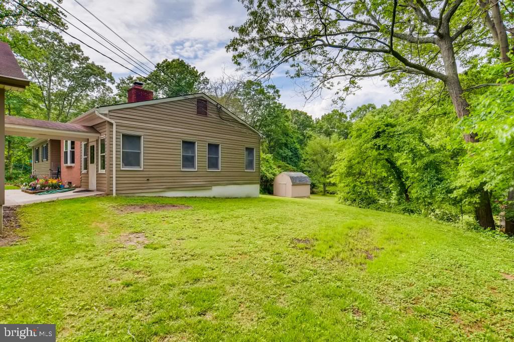 8446 Bussenius Road Pasadena, MD 21122 - Photo 27 of 33 Gallery Image 27