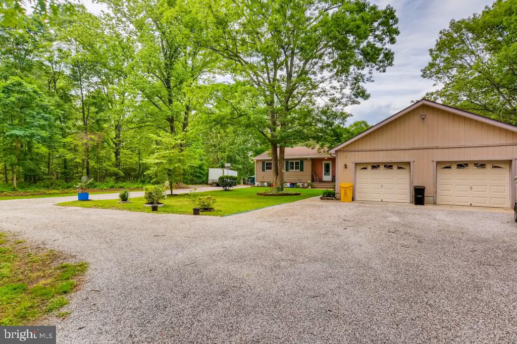 8446 Bussenius Road Pasadena, MD 21122 - Photo 28 of 33 Gallery Image 28