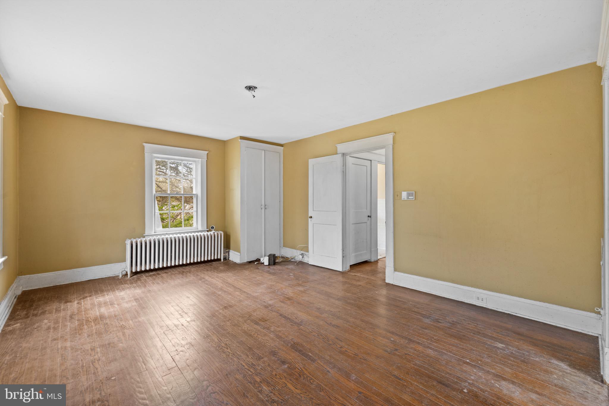 5207 Putney Way Baltimore, MD 21212 - Photo 21 of 65 Primary Bed towards Hallway