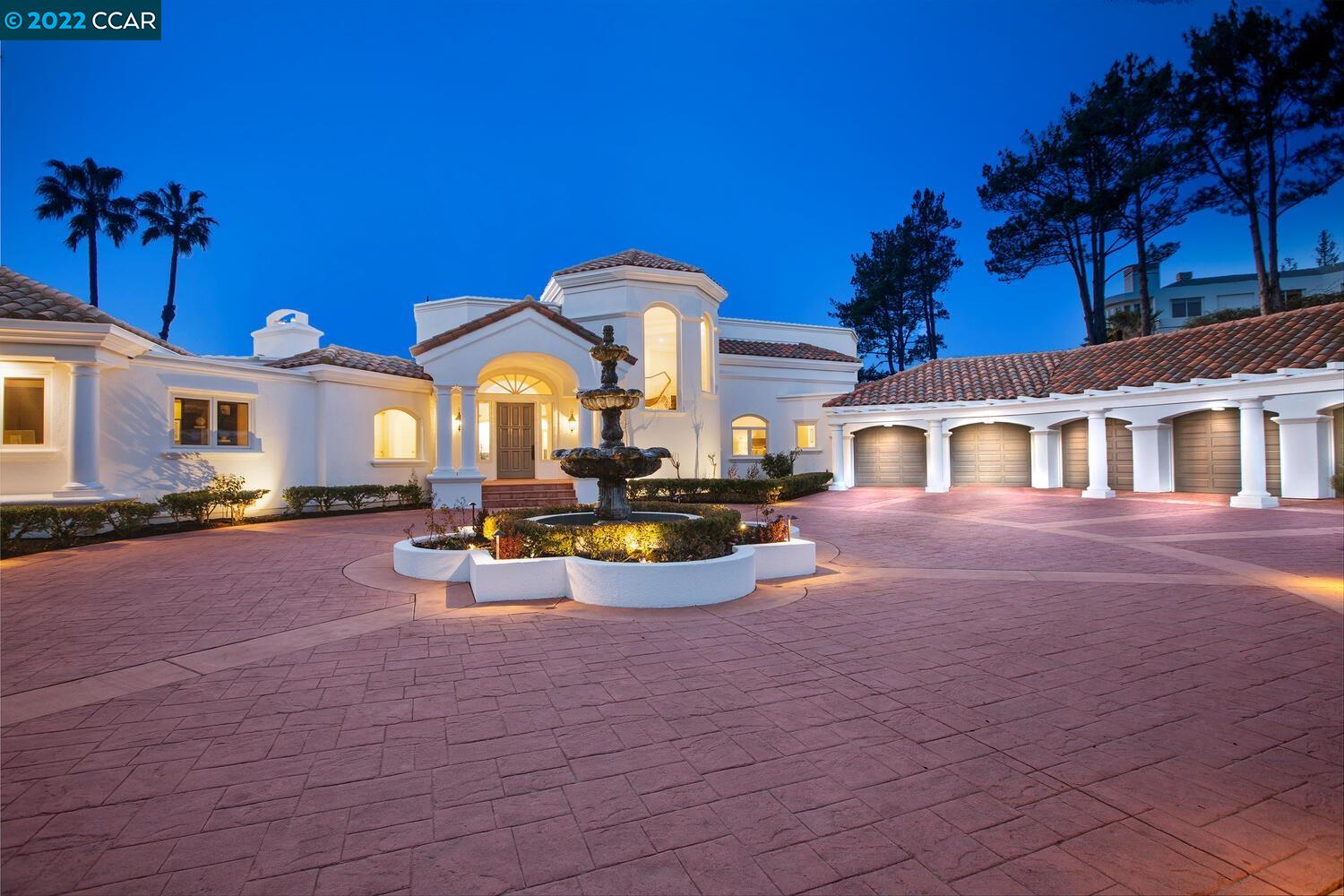 a view of a house with entertaining space